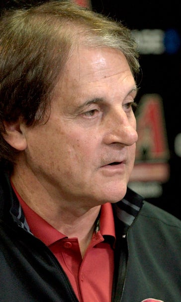 Tony La Russa douses report DBacks manager Chip Hale is under fire